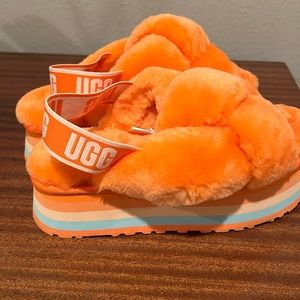 UGG Women’s Disco Knot Slide Platform Sandal